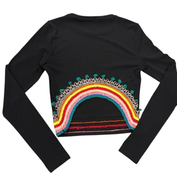 Alice + Olivia Delaina Embroidered Long-Sleeve Crop Top - Picture 6 of 6